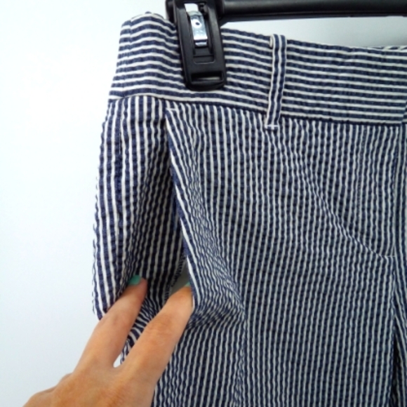 Ann Taylor Devin Fit Seersucker Shorts 2 Cotton Blend Pockets - Picture 8 of 8